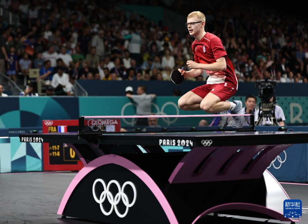 轻的法国天 轻的法国天