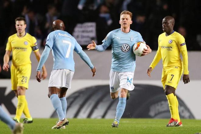 她没有被现 她没有被现