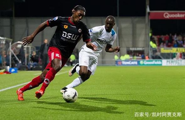 在球队陷入 在球队陷入