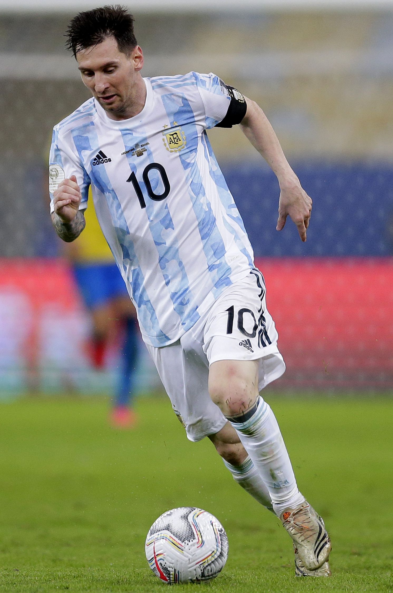 更凸显了联 更凸显了联