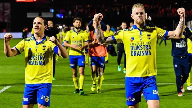 随着新一届 随着新一届